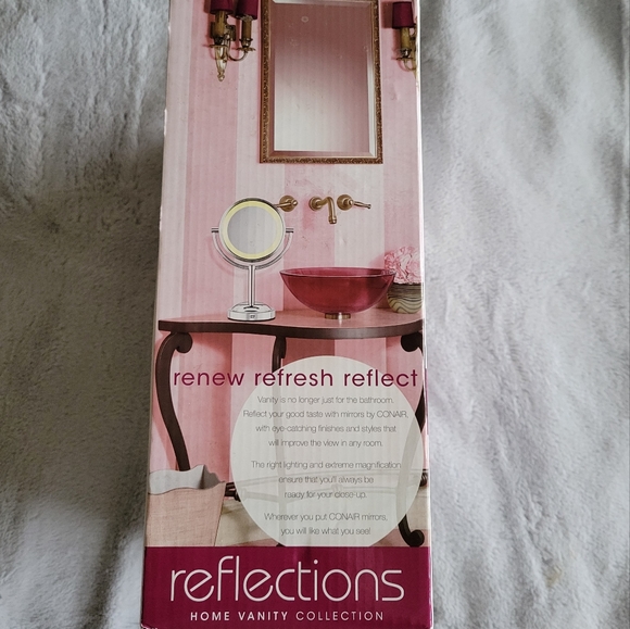 Conair Reflections 5x/1x Magnification Stand-up Mirror - Picture 3 of 8